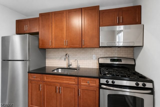 725 Joralemon St 110, Belleville Twp., NJ 07109