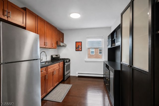 725 Joralemon St 110, Belleville Twp., NJ 07109