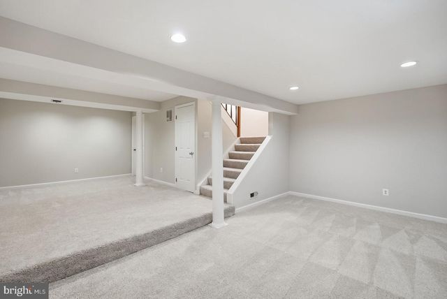 5851 JACKSONS OAK CT, Burke, VA 22015