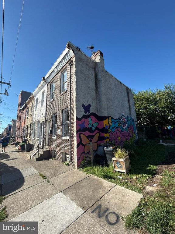 1904 E SOMERSET ST, PHILADELPHIA, PA 19134 — photo 2