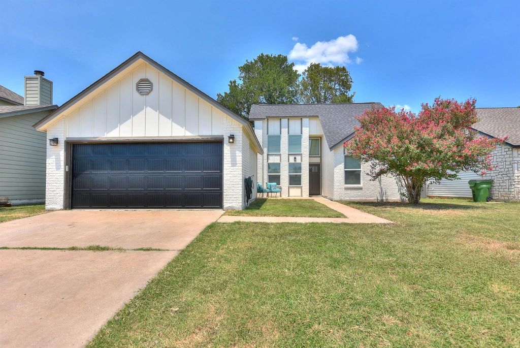 1504 Hollow Tree BLVD, Round Rock, TX 78681