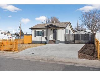 1446 Jamaica St, Aurora, CO 80010