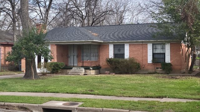 1251 E Pentagon Parkway, Dallas, TX 75216