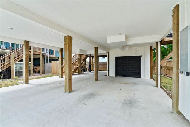 209 Las Palmas Dr, Corpus Christi, TX 78418