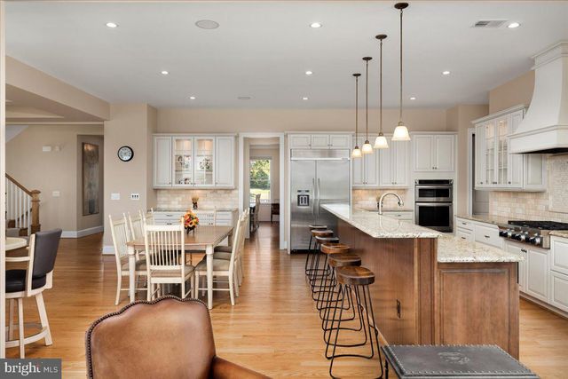 278 LITTLE MOUNTAIN LN, Edinburg, VA 22824