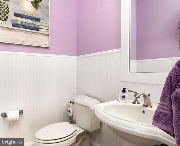 278 LITTLE MOUNTAIN LN, Edinburg, VA 22824