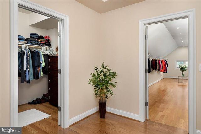 278 LITTLE MOUNTAIN LN, Edinburg, VA 22824