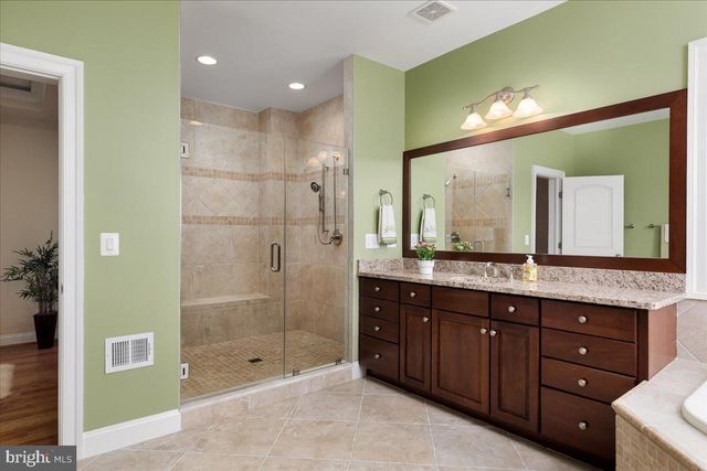 278 LITTLE MOUNTAIN LN, Edinburg, VA 22824