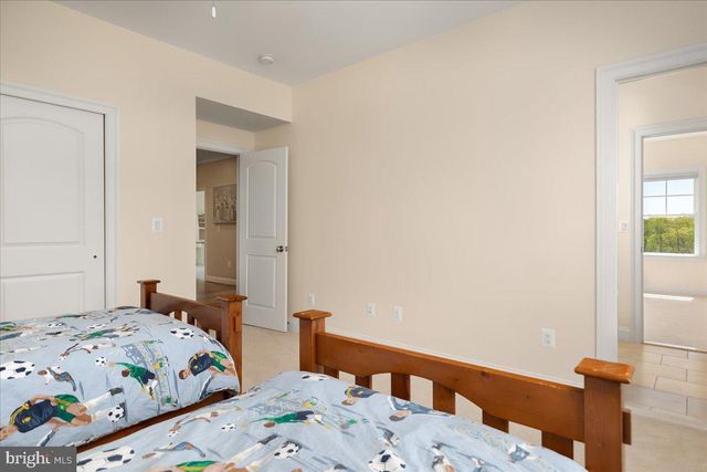 278 LITTLE MOUNTAIN LN, Edinburg, VA 22824