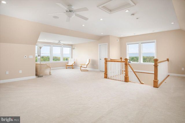 278 LITTLE MOUNTAIN LN, Edinburg, VA 22824