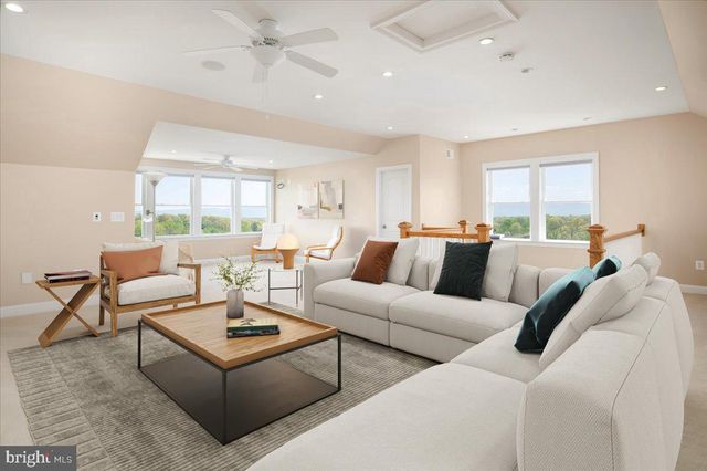 278 LITTLE MOUNTAIN LN, Edinburg, VA 22824