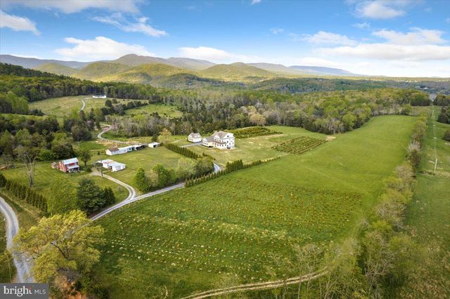 278 LITTLE MOUNTAIN LN, Edinburg, VA 22824