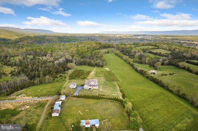 278 LITTLE MOUNTAIN LN, Edinburg, VA 22824