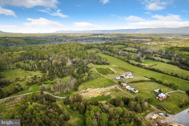 278 LITTLE MOUNTAIN LN, Edinburg, VA 22824