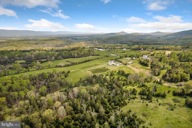 278 LITTLE MOUNTAIN LN, Edinburg, VA 22824