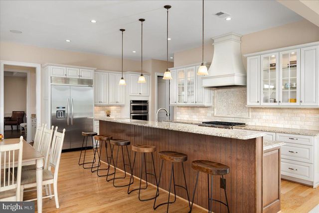 278 LITTLE MOUNTAIN LN, Edinburg, VA 22824