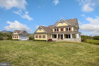 278 LITTLE MOUNTAIN LN, Edinburg, VA 22824