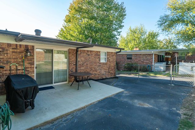 108 Bridgeview Circle, Hot Springs, AR 71913