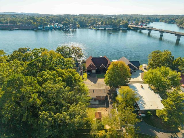 108 Bridgeview Circle, Hot Springs, AR 71913