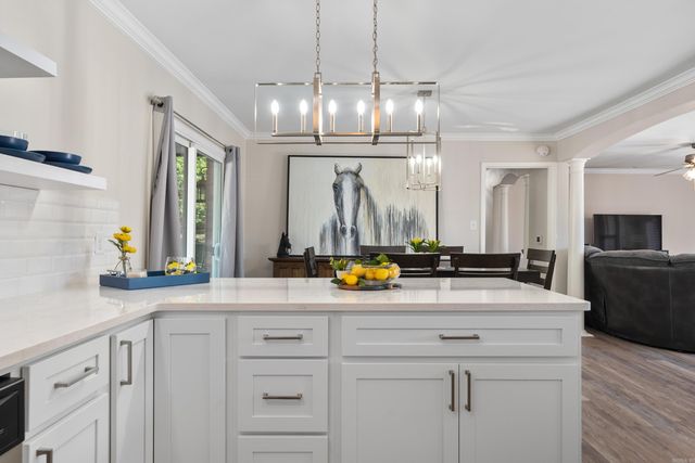 108 Bridgeview Circle, Hot Springs, AR 71913