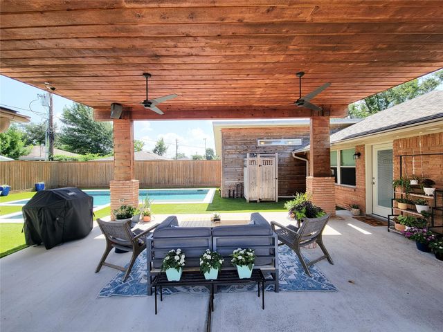 6550 Cindy Lane, Houston, TX 77008