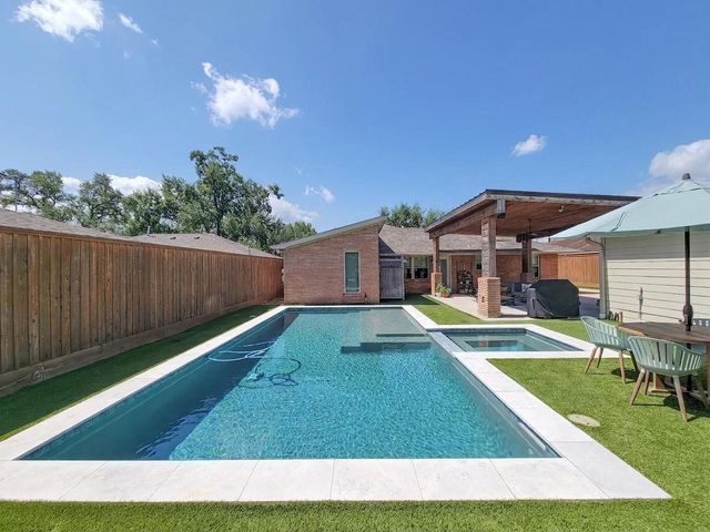 6550 Cindy Lane, Houston, TX 77008