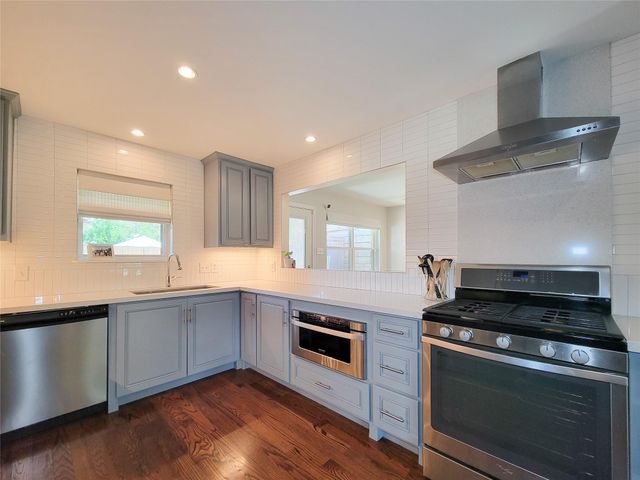 6550 Cindy Lane, Houston, TX 77008