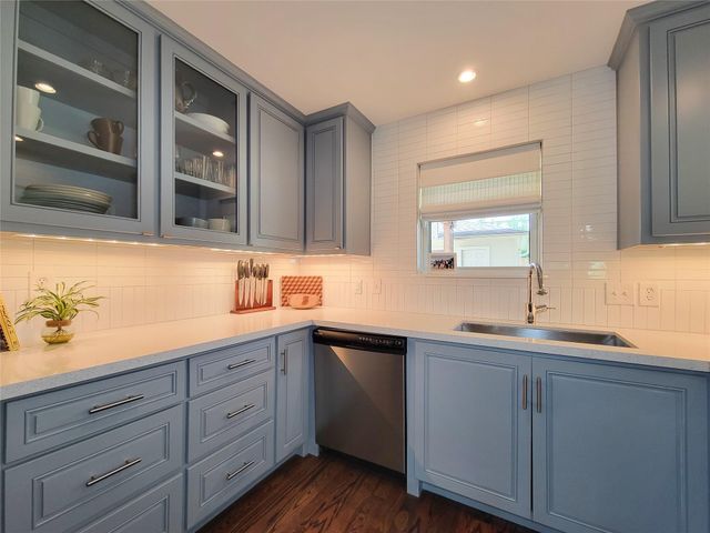 6550 Cindy Lane, Houston, TX 77008