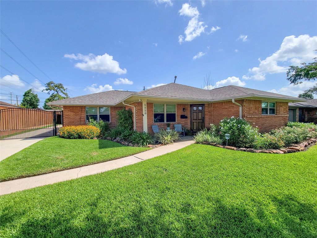 6550 Cindy Lane, Houston, TX 77008