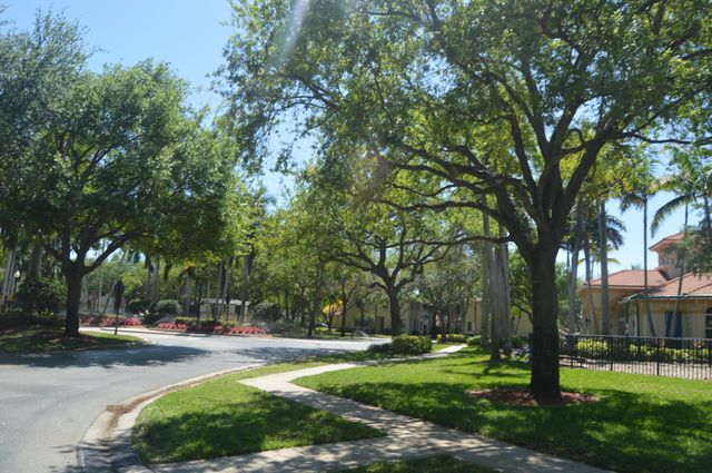 3084 N Evergreen Circle, Boynton Beach, FL 33426