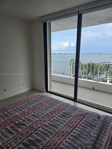 200 SE 15th Rd 8J, Miami, FL 33129