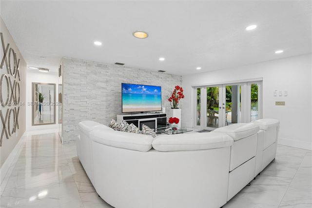 8700 SW 97th Terrace, Miami, FL 33176