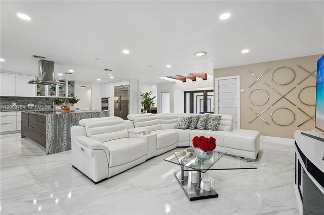 8700 SW 97th Terrace, Miami, FL 33176