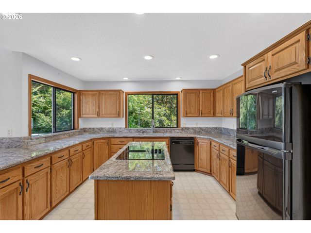 2846 CARRIAGE Way, West Linn, OR 97068