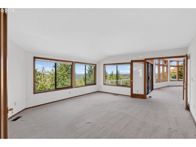 2846 CARRIAGE Way, West Linn, OR 97068