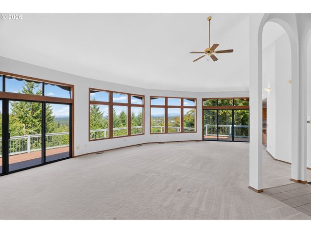 2846 CARRIAGE Way, West Linn, OR 97068