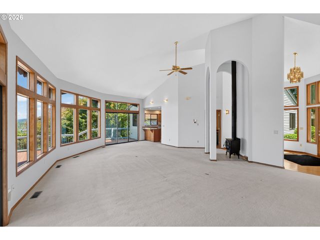 2846 CARRIAGE Way, West Linn, OR 97068
