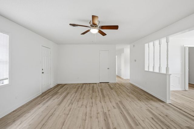903 S Dula Street, Alvin, TX 77511