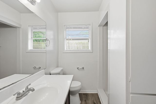 903 S Dula Street, Alvin, TX 77511