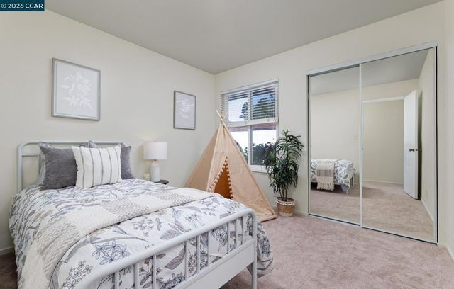 8197 Coach Dr, Oakland, CA 94605