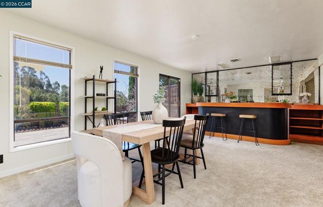 8197 Coach Dr, Oakland, CA 94605