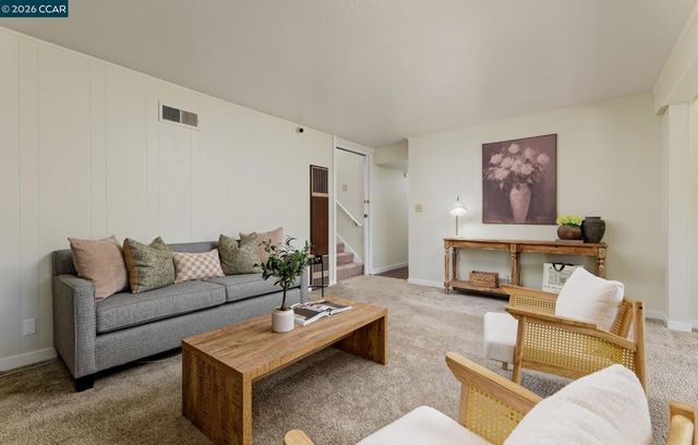 8197 Coach Dr, Oakland, CA 94605