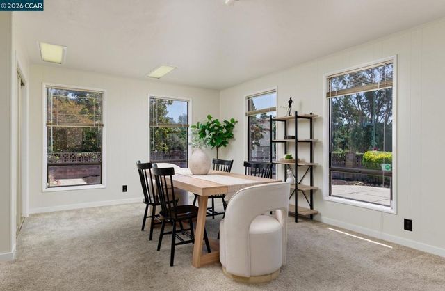 8197 Coach Dr, Oakland, CA 94605