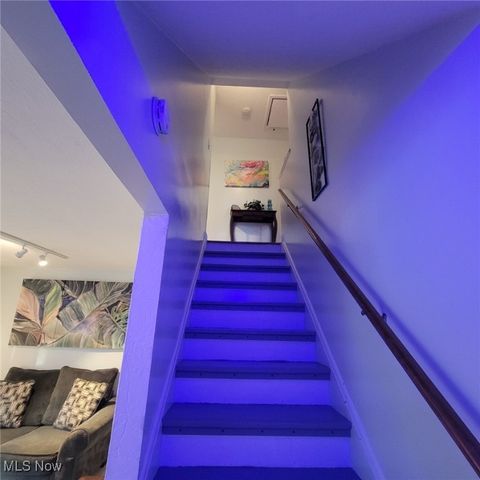 5977 Glenway Drive B, Brook Park, OH 44142