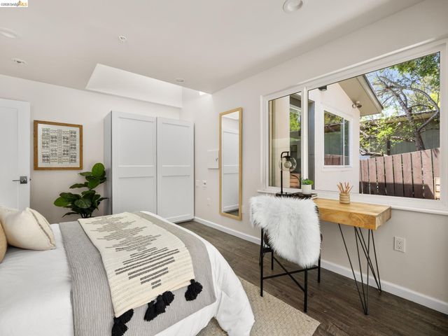 1471 Scenic Ave, Berkeley, CA 94708