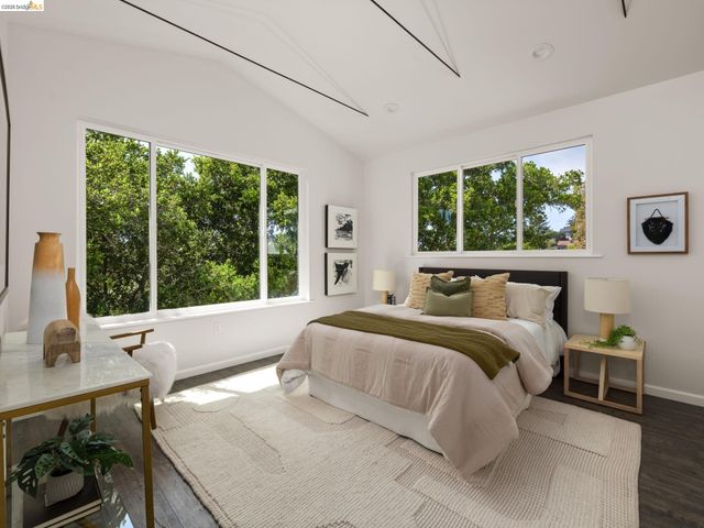 1471 Scenic Ave, Berkeley, CA 94708