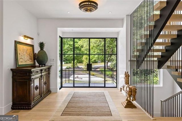 17 Interlochen Drive Drive NE, Atlanta, GA 30342