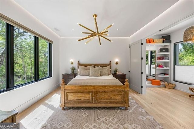 17 Interlochen Drive Drive NE, Atlanta, GA 30342