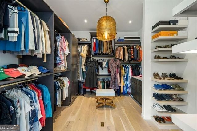 17 Interlochen Drive Drive NE, Atlanta, GA 30342