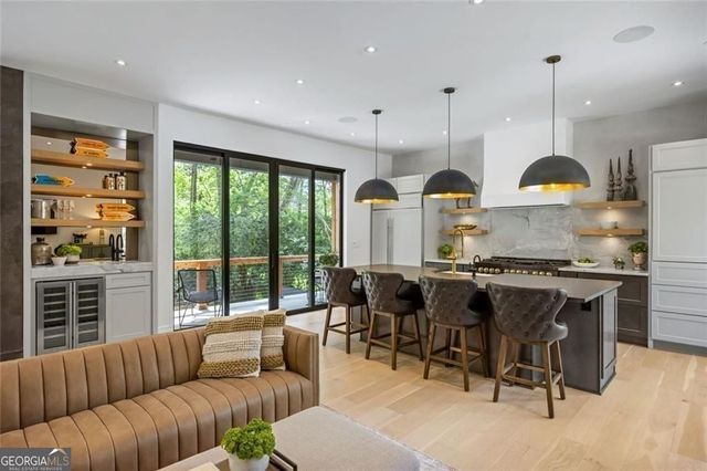 17 Interlochen Drive Drive NE, Atlanta, GA 30342